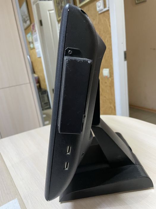 Кассовый POS терминал сенсорный