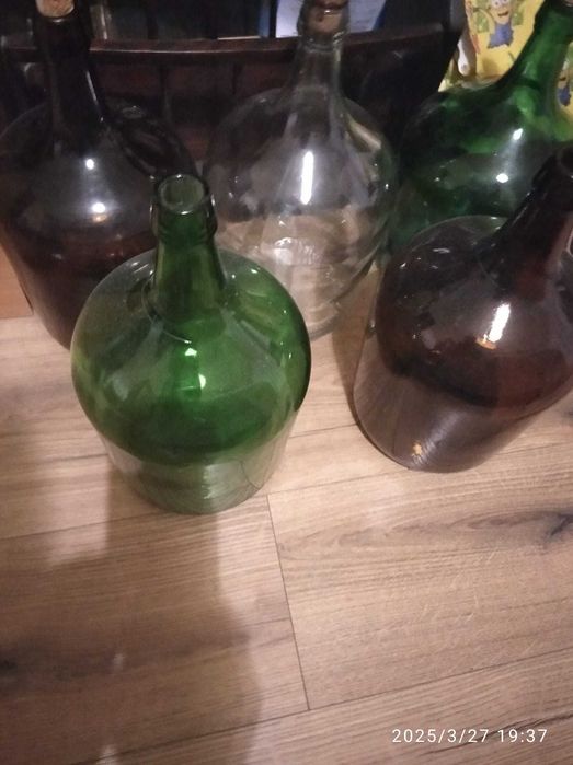 Garrafões decorativos ou de utilização doméstica