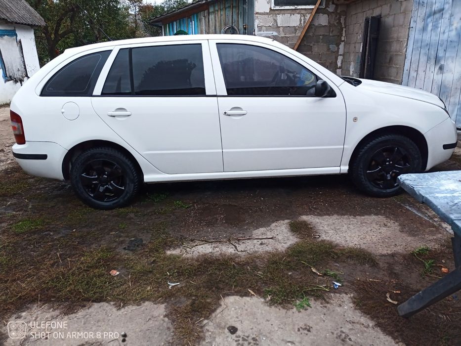 Шкода Фабіа 2004 рік 1.4 газ бензин