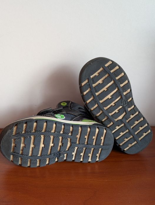 Дитячі ботинки , черевики 22 розмір