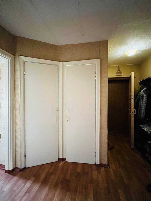 ПРОДАЖ 3 кімн. квартири, 2/5, проспект Відродження (Аношкіна)