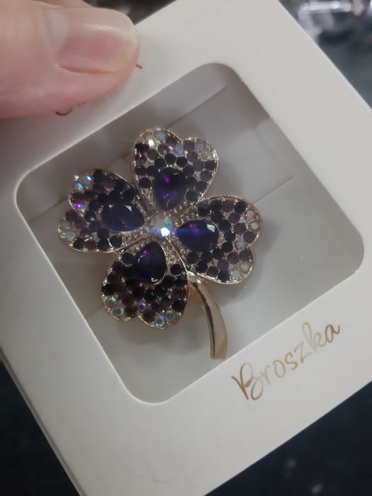 Broszka- czterolistna koniczynka