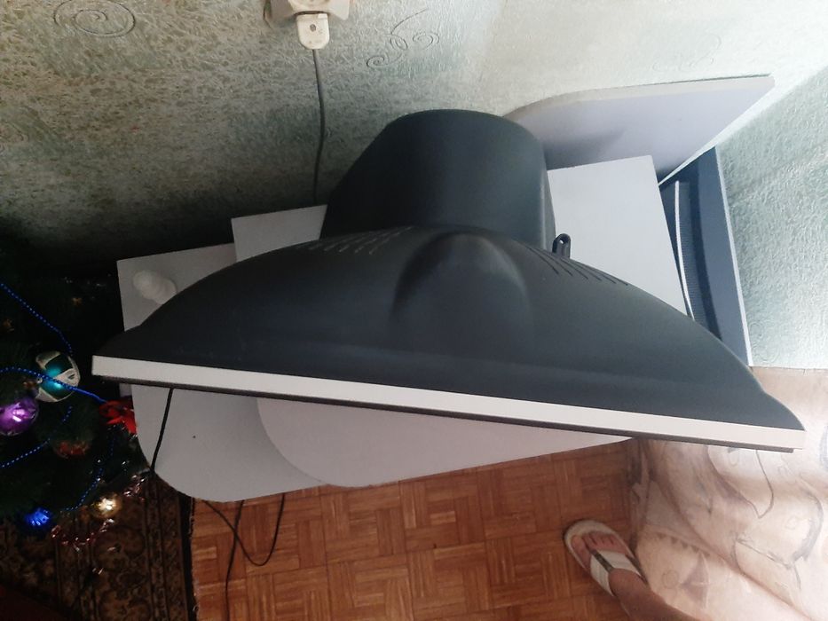 Продам телевизор.LG