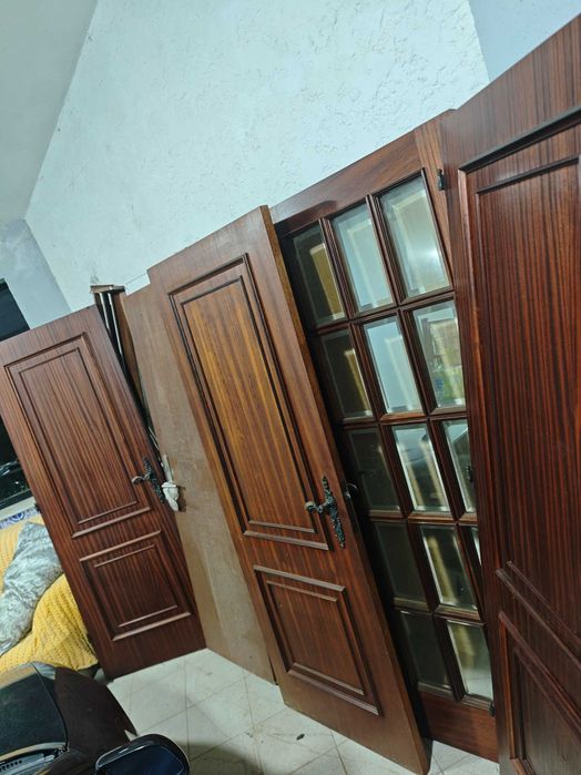 5 portas de interior de madeira