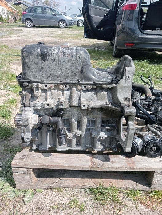 Двигун Peugeoт Ford Citroen по запчастинах