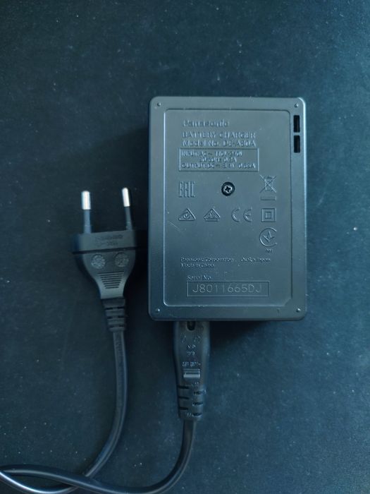 Carregador Lumix DE-A80