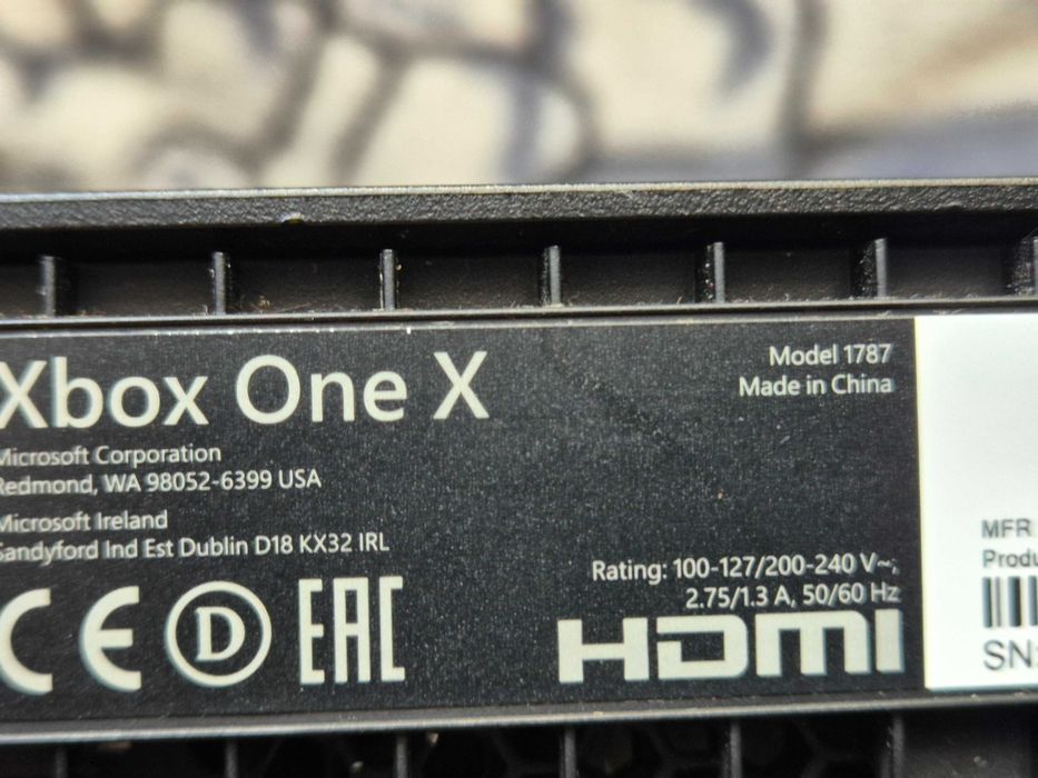 Xbox One X 1TB czarny