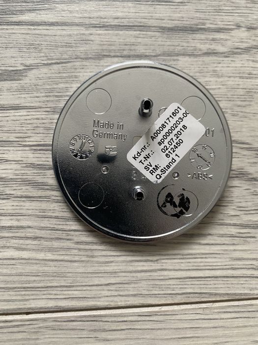 Значок капота мерседес