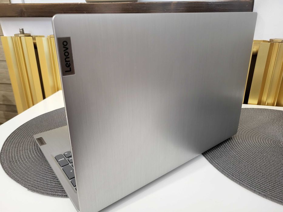 Laptop LENOVO IdeaPad 3 15ADA05 15.6" AMD Ryzen 5 8GB RAM 512GB SSD