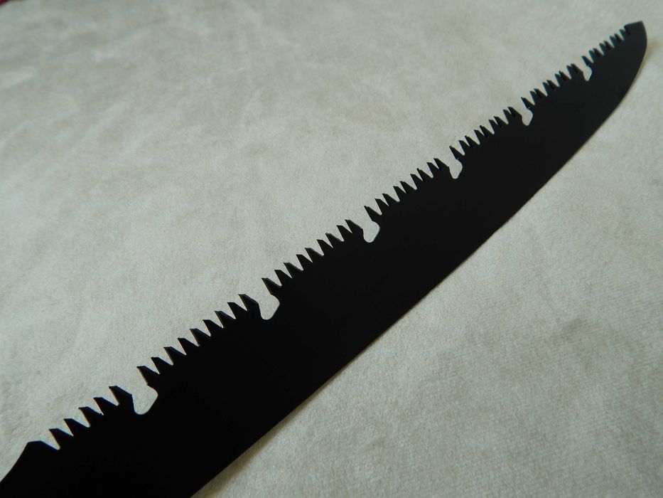 Пила складная, длина лезвия - 300 мм.