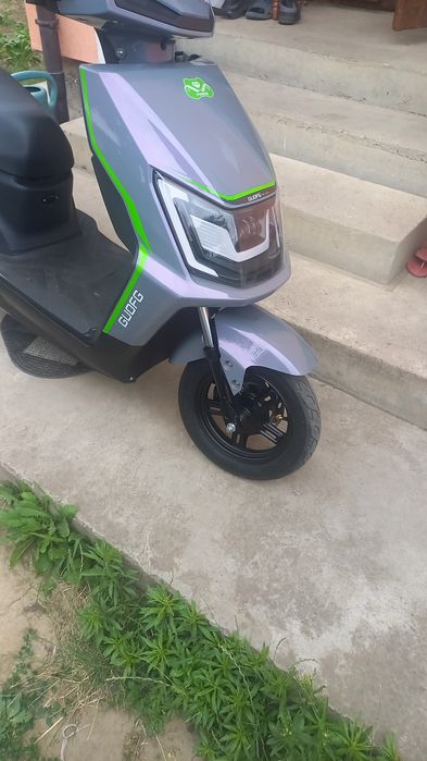 Скутер 2025р електро