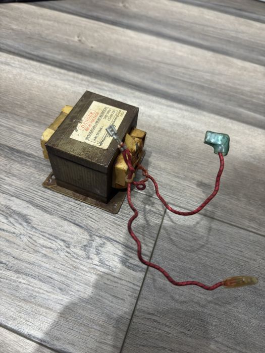 Transformator od mikrofali