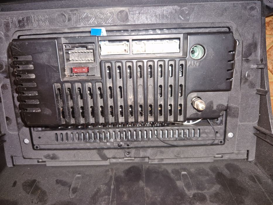 Андроид планшет 10 для авто 4/32 /8 ядер