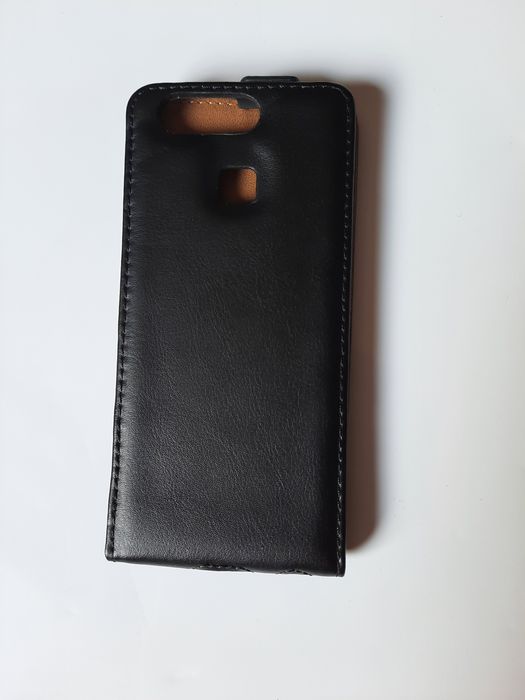 Etui zamykany na Huawei p9