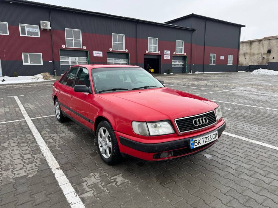 Продам Audi 100 C4