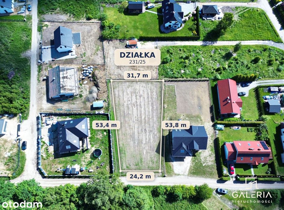 15 arów z warunkami zabudowy w otoczeniu nowych domów