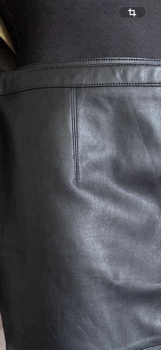 Шкіряна спідниця