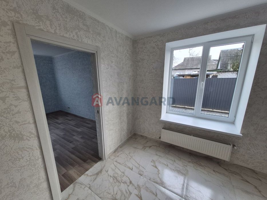 Продаж 2-поверхового будинку з ремонтом