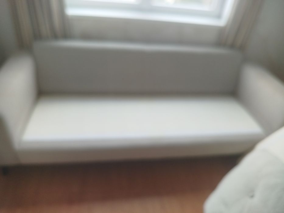 Sofá 3 lugares bege