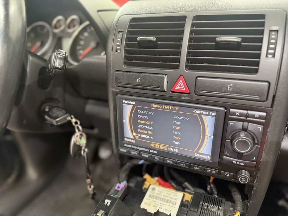 Radio audi navigation plus