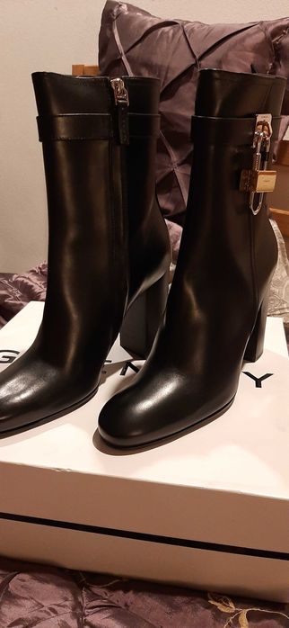 Buty Givenchy  skóra orginał roz 40 .