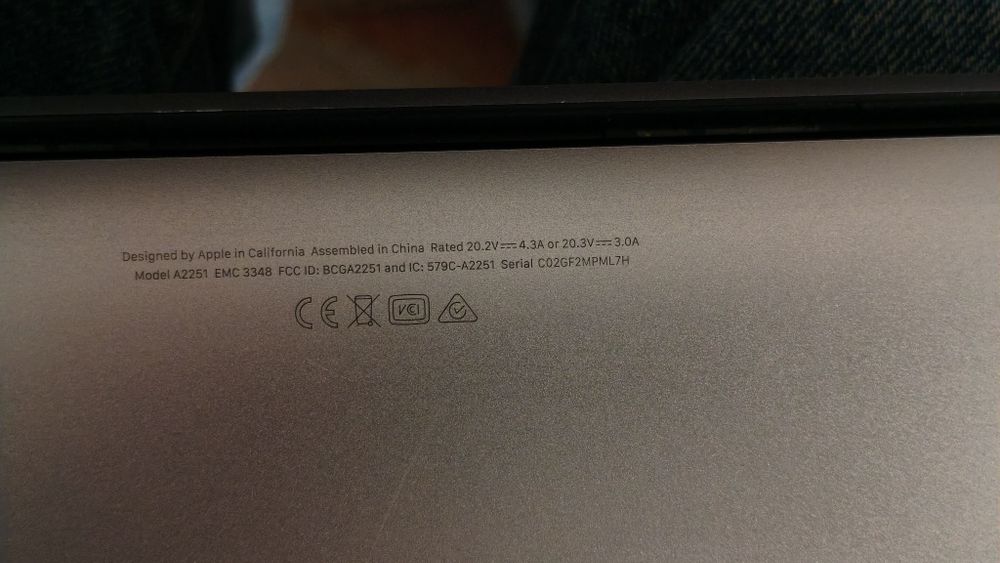 Macbook 13 pro хороше состояние