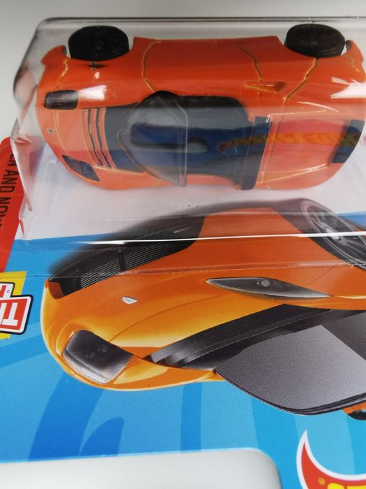 Hot Wheels Tesla Roadster