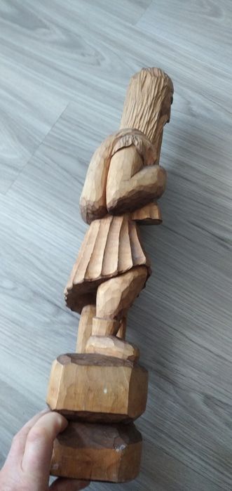 Rzeźba 54 cm wysokości