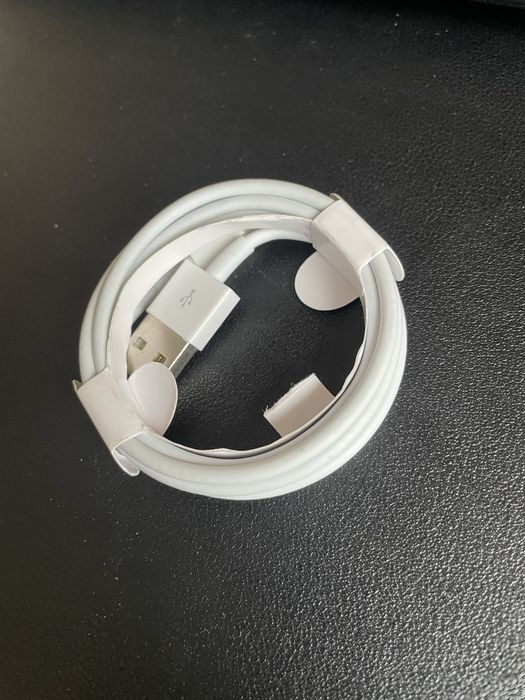 Кабель USB - Lightning