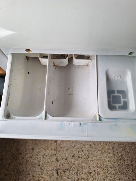 Maquina lavar( Indesit)