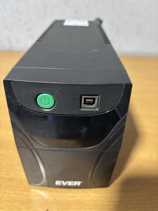 UPS Everr 650 avr usb