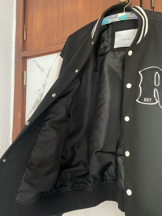 Casaco de Beisebol Americano Bershka - Estilo Varsity