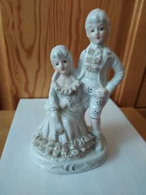 Figurka porcelanowa pary młodych