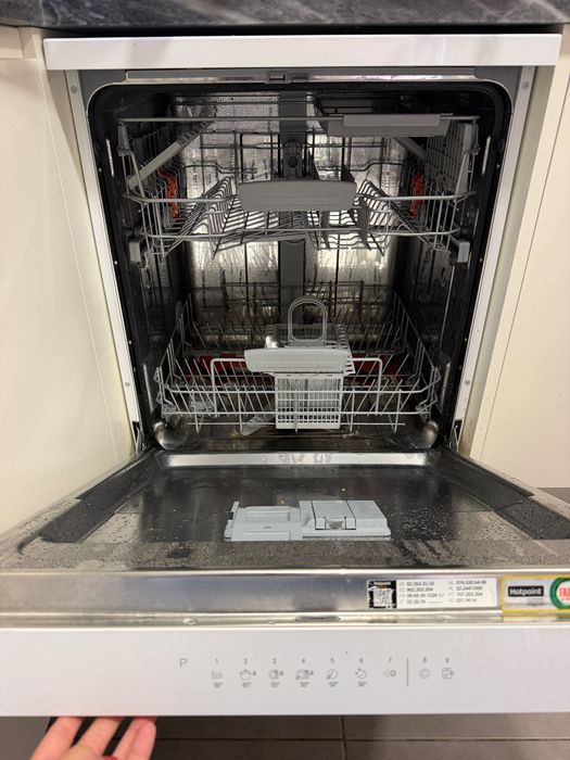 Máquina loiça Hotpoint
