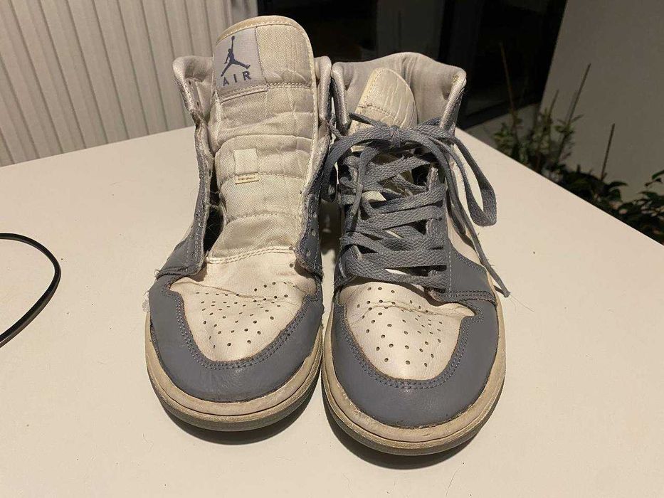 Nike Air Jordan 1 Mid Stealth