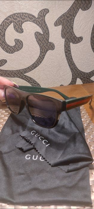 очки солнцезащитные  Gucci