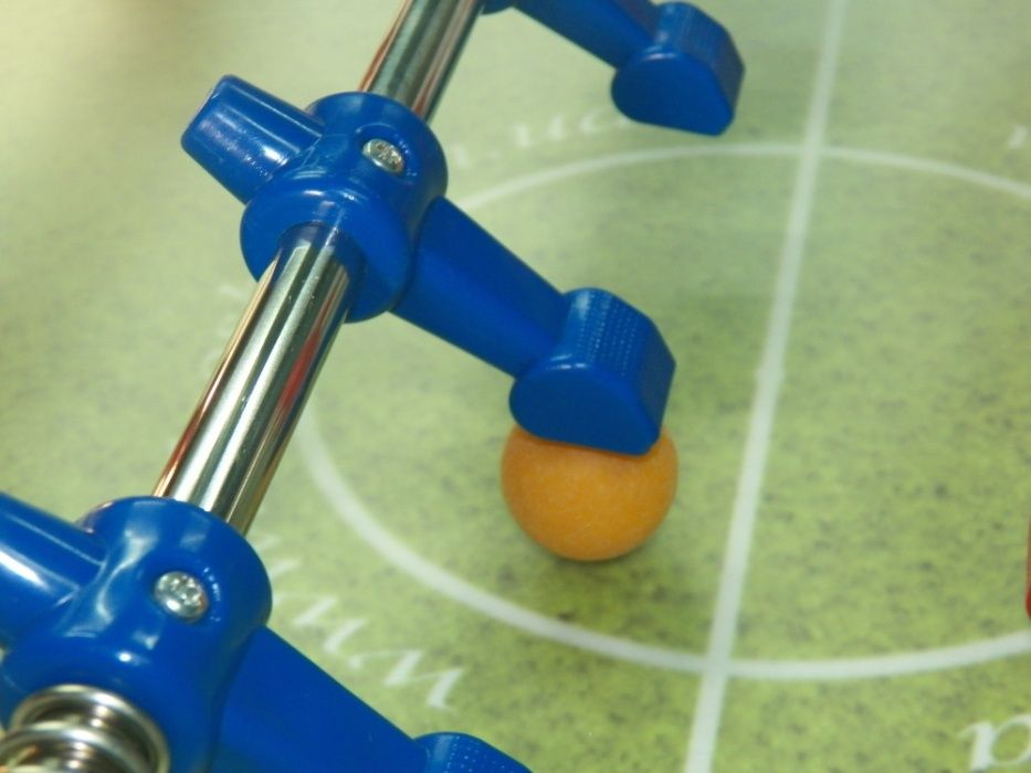 Игрок фигурка для настольного футбола