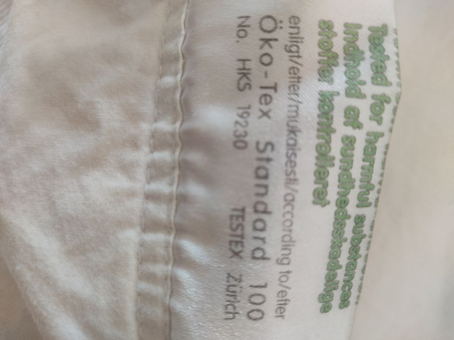 Edredom de cama de casal, interior de penas respirável. 2,40x2,20.