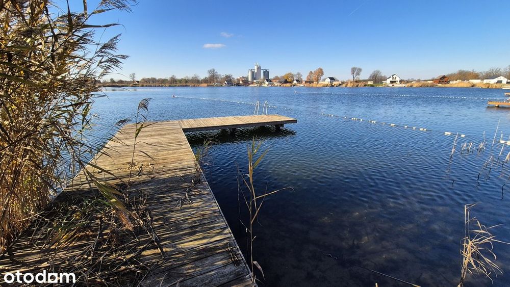 Działka Z Prywatną Linią Brzegową I Pomostem