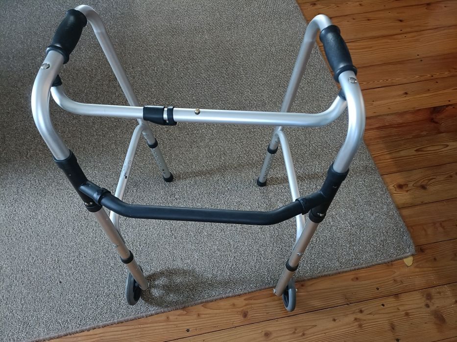 Chodzik balkonik rehabilitacyjny