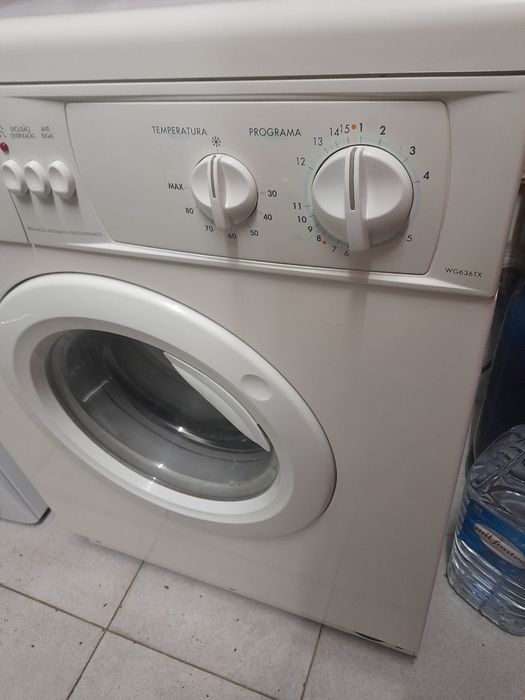 (Vendida)Maquina lavar roupa indesit  5a6kg