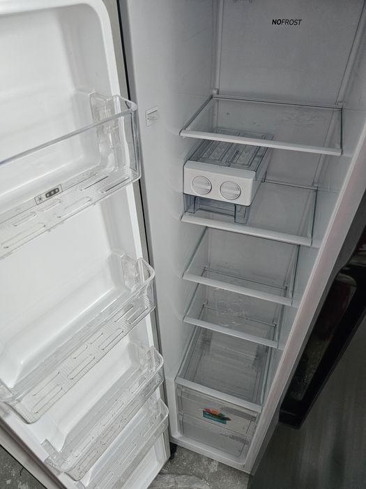 Lodowka Side by Side Gorenje jak nowa! No frost 178,6cm Czarna