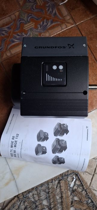 Bomba Grundfos MGE80B