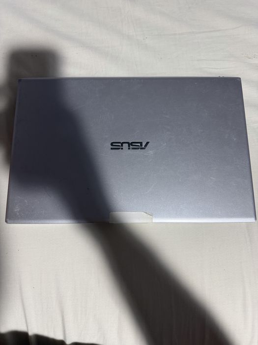 Portátil ASUS VivoBook i5 8ª Gen
