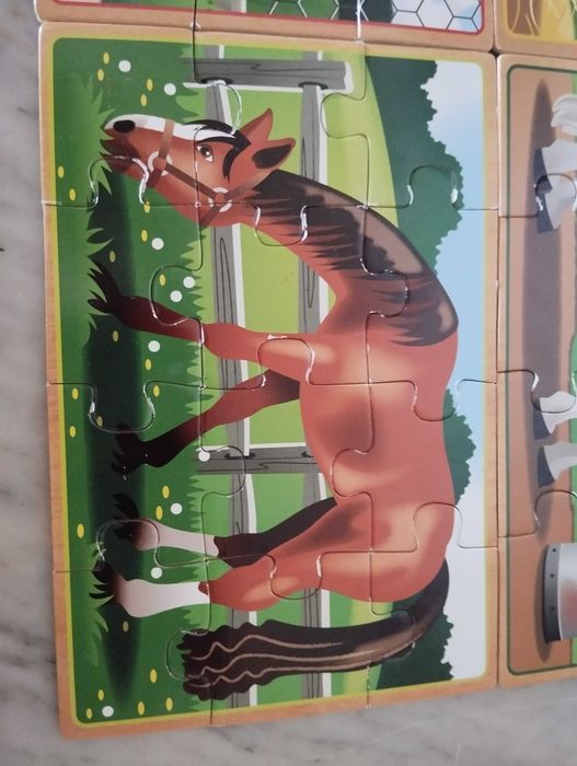 4 puzzles de madeira