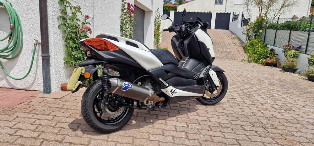 Yamaha X-Max 300 em muito bom estado, Extras, Revisões em dia