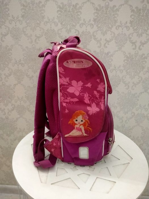 Рюкзак шкільний для молодшої школи