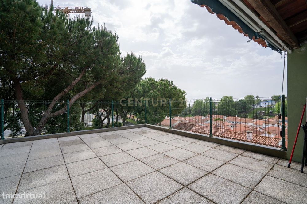 Andar de moradia bifamiliar com Terraço com vista rio em Marvila | Lis