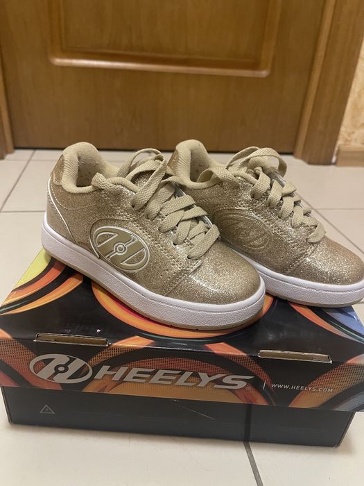 Детская обувь на роликах