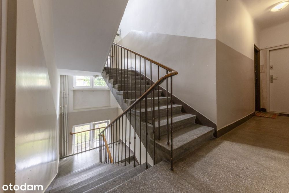 Plac Hallera / Brechta / 52 m2 /2 pokoje